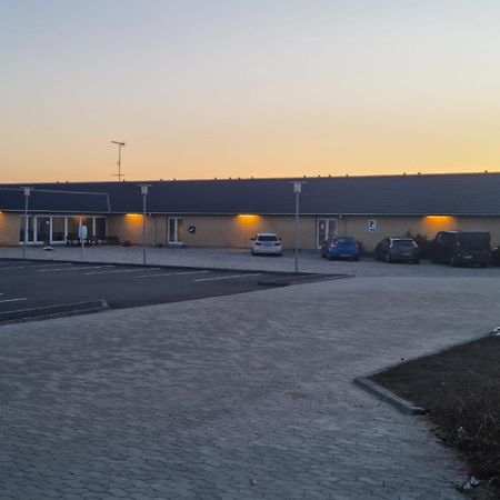 Skuldelev Kro Skibby Exterior foto